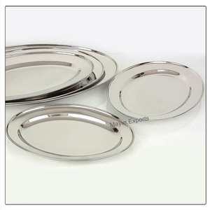 Mayur Exports Plateau de service en acier inoxydable fait à la main Design rectangulaire unique Plateau en métal Utilisation de la cuisine à domicile Rangement élégant - Product Image 1