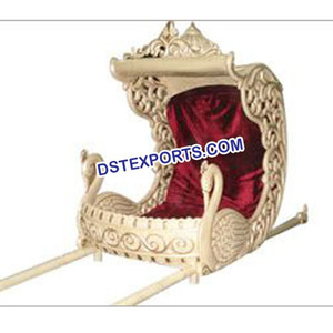 Doli de mariage indien pour mariée, Doli de mariage en forme de cygne, Doli de mariage en forme de paon, Doli de mariage en forme de cygne - Product Image 1