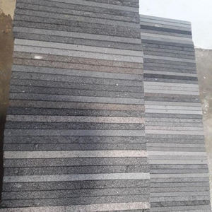 Bali Hitam Pool Coping Edge con Pedra Hitam Naturais Azulejos exteriores verdes para uso en exteriores - Product Image 2