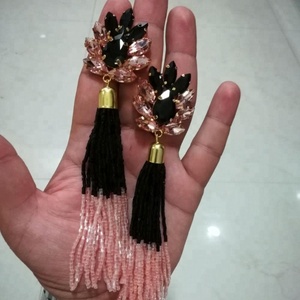 Dernières boucles d'oreilles indiennes en plastique mignonnes pour femmes 2017 boucles d'oreilles à breloques pour fête mariage et cadeau - Product Image 1