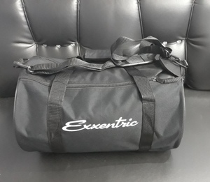 กระเป๋าทรงดัฟเฟิลกันน้ำโพลีเอสเตอร์ขนาดใหญ่สำหรับยิมและท่องเที่ยวจากประเทศปากีสถานโลโก้ตามสั่ง - Product Image 3