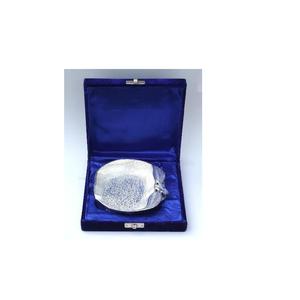 Venta caliente Tazón de Latón chapado en plata Forma de manzana con relieve en una caja de terciopelo azul Tazón de Latón chapado en plata en precio al por mayor - Product Image 2