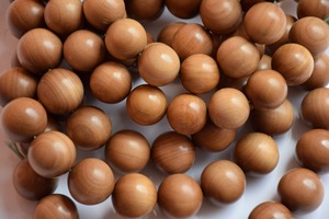 Riddhi Siddhi Round Sandalwood Beads Natural Dark Golden Brown for Buddhism <b>Rosary</b> and Jewelry Making From Rajasthan - Product Image 2