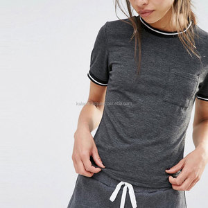 Camisetas Grises Personalizadas para Niñas de Talla Grande, Bordado Casual, Patrón Sólido de Plumas, Tela Estampada, Manga con Volantes, Botones - Product Image 3