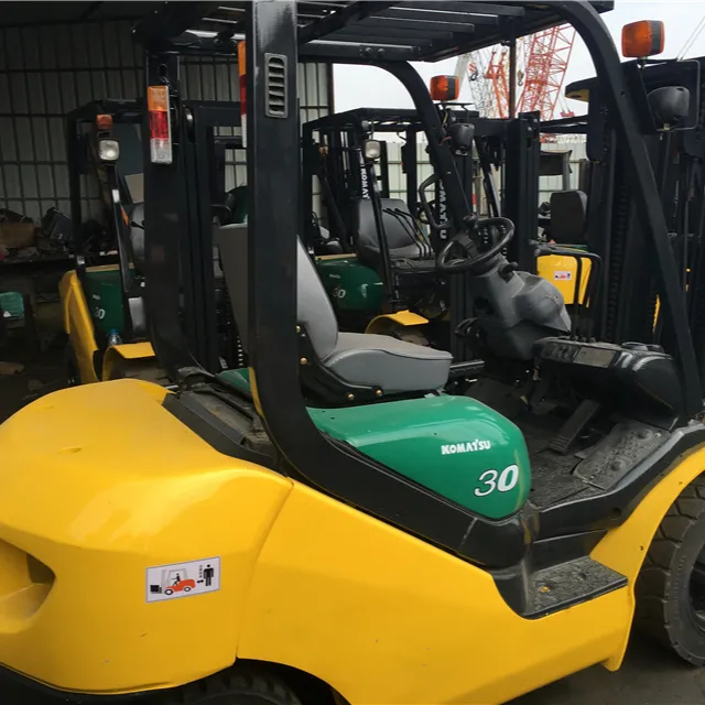 Ikinci el araç komatsu forklift FD30 ikinci el araç KOMATSU forklift FD30/FD80