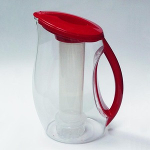 Jarra de agua fría de plástico duradero con infusor - Product Image 1