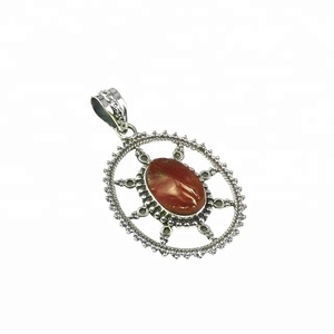 จี้เครื่องประดับอัญมณีสีแดงโอนิกซ์925สุดหรูและมีเสน่ห์ดีไซน์ล่าสุดแฟชั่นอัญมณีเคลือบโรเดียมและชุบทอง - Product Image 1