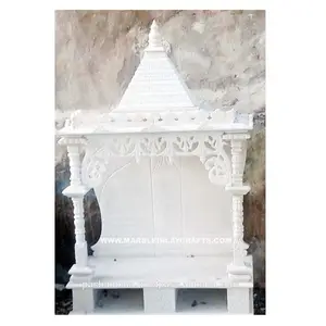 Маленький храм из белого мрамора для украшения дома