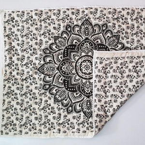 ผ้าห่มคันธาแบบทำมือ 100% ผ้าฝ้ายจาปุรี ดีไซน์หรูหรา ใช้ได้ทุกฤดู กันน้ำ พิมพ์ลายบล็อก ลวดลายนามธรรม ผ้าฝ้ายสำหรับห้องนอน - Product Image 1