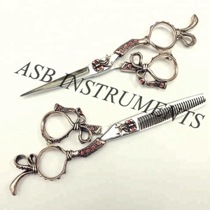 กรรไกรตัดผมมืออาชีพด้ามจับมังกร - Product Image 2