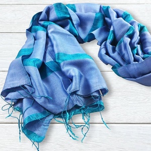 Chales de Seda Tailandesa con Rayas Azul Agua - Product Image 2