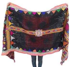 Venta al por mayor, manta de banjara de lana hecha a mano vintage rara, chal tradicional bordado de rabari - Product Image 2