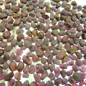 石榴石紫色石榴石价格松散生坯未切割中国供应商印度宝石