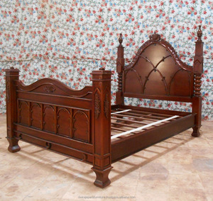 Cama Clásica Estilo Imperio - Muebles de Reproducción Antiguos de Caoba de Indonesia - Product Image 4