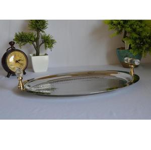 Vantage-Bandeja ovalada moderna y lujosa de acero inoxidable con asas de acrílico, bandeja pulida brillante para uso en el hogar y la cocina - Product Image 1