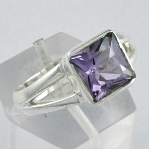 Bague en pierre précieuse améthyste de forme carrée bijoux bague en argent sterling 925 bijoux en gros fournisseur de bagues en argent - Product Image 1