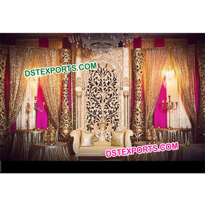 Escenario de Boda con Pilares Tallados de Diseño, Pilares de Fibra Dorada Brillantes, Decoración para Eventos en Nuevo México - Product Image 1