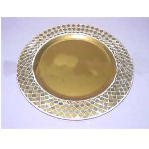 Placa de cargador de oro redonda con trabajo de diamante de vidrio en el borde personalizado para bodas y fiestas restaurante de hotel en casa - Product Image 1