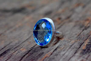 Bague en pierres précieuses de quartz topaze bleue en argent sterling 925 beaux bijoux uniques de mode plaqués or faits à la main - Product Image 2