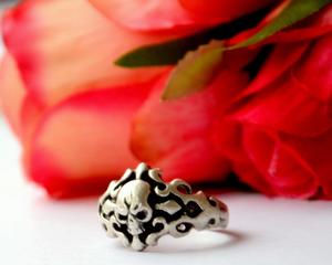 Anillo de hueso de cabeza de calavera en estilo bohemio, envoltura de motocicleta Punk Rock, esqueleto de mano, aleación chapada en rodio, joyería de terror para hombre muerto - Product Image 5