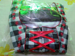 โรงงานผู้ผลิตปี 2024 ผลิตชุดเดรสแฮนด์เมดปักบาเวเรีย Oktoberfest แบบกําหนดเอง - Product Image 5