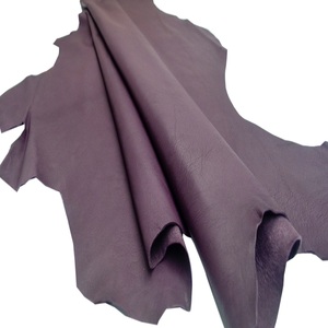 Gants de frappeur en cuir de chèvre d'origine indonésienne avec motif de grain fini pour meubles et sacs à main - Product Image 4