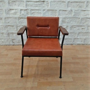 เก้าอี้รับประทานอาหารหนังสไตล์วินเทจอุตสาหกรรม - Product Image 1