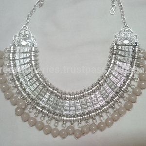 Collar de moneda de estilo Tribal bohemio hecho a mano, último diseño con incrustaciones de ajuste de garra de cadena de hebra de aleación de Zinc para regalo de aniversario - Product Image 1