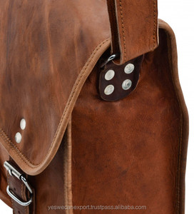 Maletín Bandolera de Cuero Genuino 100% Hecho a Mano y Personalizado, Estilo Bohemio Vintage, para Portátil - Product Image 6