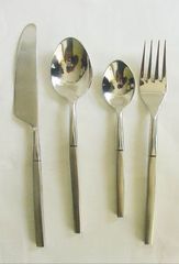 Couverts Design en Bambou Doré Écologique Collection de Couverts en Métal - Product Image 5