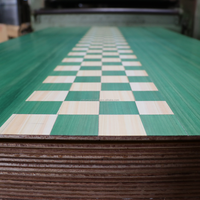 Contreplaqué décoratif teinté en bois d'Hinoki E0 de qualité supérieure, fabriqué au Japon par Nakamura Tsukiita Inc. pour les panneaux muraux d'hôtels et de villas