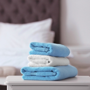 Serviette de bain de la meilleure qualité OEM 100% avec logo personnalisé et couleur unie et serviette de bain design au prix le plus bas exportateur en Inde - Product Image 3