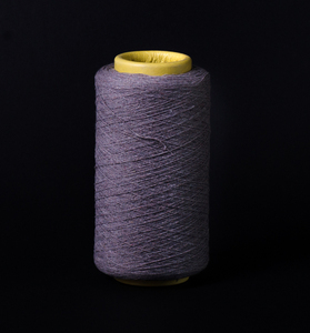 Polialgodón reciclado ecológico NE 6s hilado Gris Carbón para guantes de tejer - Product Image 2