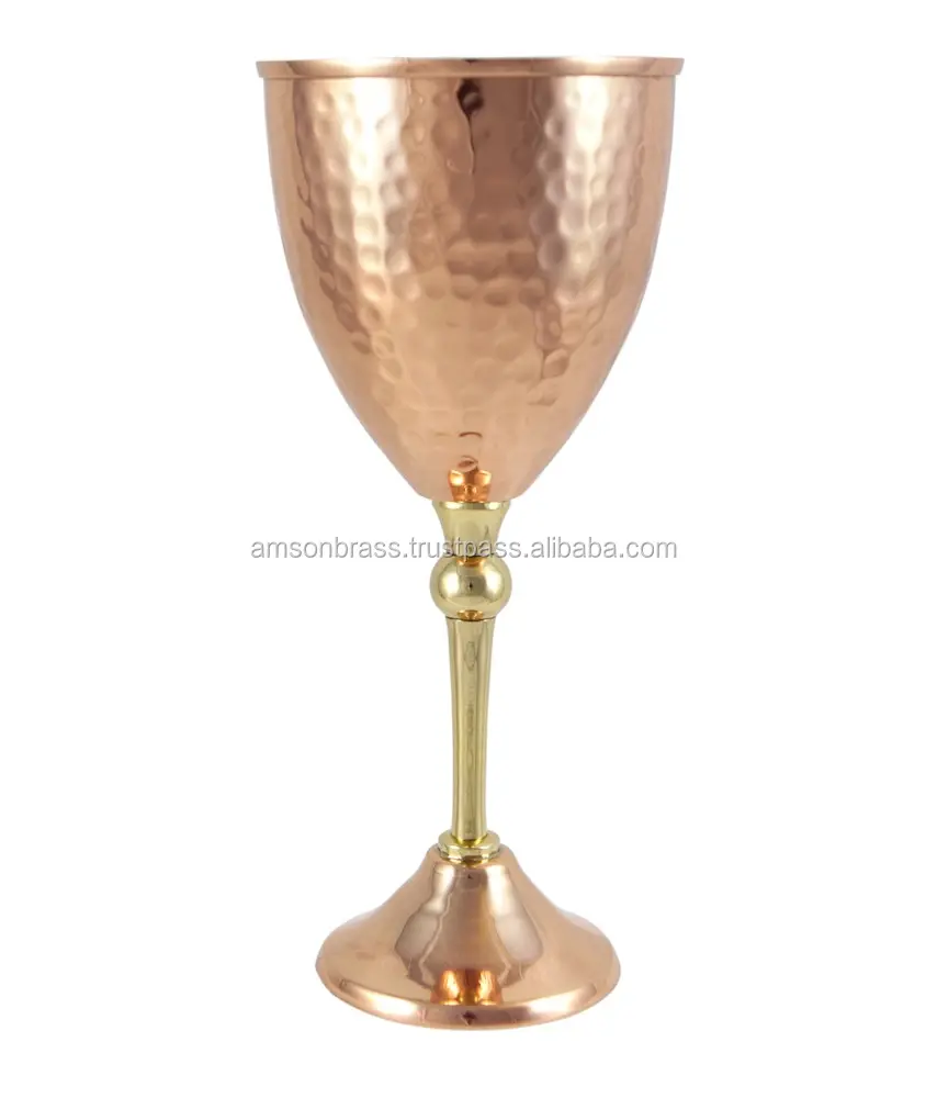 槌で打たれた銅と真鍮の金属シャンパンゴブレットガラス