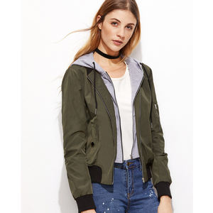 เสื้อแจ็คเก็ตวาร์ซิตี้สำหรับผู้หญิงไซส์ใหญ่ ฤดูหนาว หนังแกะเทียม หนังพัฟเฟอร์ ผ้ายีนส์ แขนปกติ สำหรับใส่กลางแจ้ง - Product Image 5