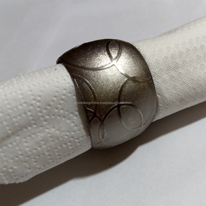 แหวนผ้าเช็ดปากของนักออกแบบที่สวยงามหรืองานแต่งงานอุปกรณ์บนโต๊ะอาหารของตกแต่งโต๊ะที่ใส่ผ้าเช็ดปากสำหรับงานปาร์ตี้และโรงแรม - Product Image 1