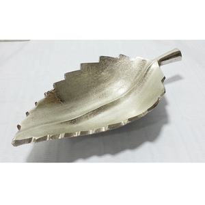 Plateau de service en métal et aluminium de conception classique de meilleure tendance Taille personnalisée Forme Couleur Utilise des ustensiles de cuisine Hôtel Restaurant - Product Image 3