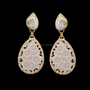 Gros Nouveau Designer Sculpté À La Main Plaqué Or Perle Boucles D'oreilles De Pierres Précieuses - Product Image 2