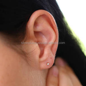 การออกแบบใหม่14พันสีเหลืองทองแฮนด์เมดเล็กๆบาร์สตั๊ดต่างหูเพชรธรรมชาติเครื่องประดับวิจิตรในราคาขายส่ง - Product Image 2