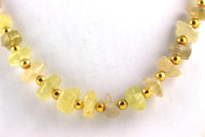 แฮนด์เมดธรรมชาติสีเหลืองแซฟไฟร์ที่มีคุณภาพสูงหลวมพลอยหยาบทำเครื่องประดับลูกปัดหินดิบแท้ - Product Image 4