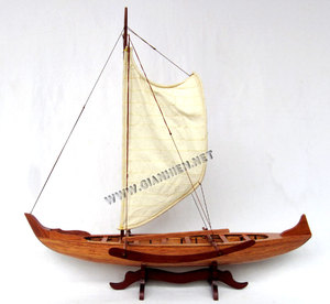 Canoa hawaiana tradicional n. ° 2, modelo de barco de madera, modelo artesanal de madera - Product Image 1