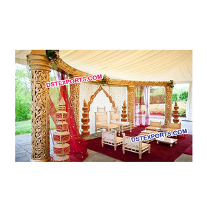 Mandap de estilo abierto dorado para boda, aspecto moderno personalizado, pilares de fibra duraderos, conjunto de decoraciones de boda Mandapam a la venta Pric eUK - Product Image 1
