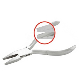 Outil optique professionnel en acier avec poignée moulée en nylon et plastique Pince à bec de chaîne de surface à mâchoire dentelée - Product Image 3