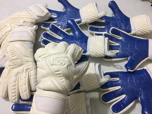 Găng Tay Bóng Đá Latex Chuyên Nghiệp Tùy Chỉnh Găng Tay Bóng Đá 4Mm Thoáng Khí Chống Trượt Bền Bỉ Cao Su Chống Nước - Product Image 6