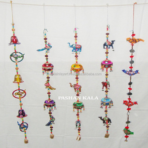 Artisanat du Rajasthan Décoration de porte suspendue pour la maison - Product Image 1