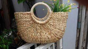 ตะกร้าผักตบชวาพับได้ทำด้วยมือของผู้หญิงกระเป๋าใบปาล์มและเครื่องประดับที่ทันสมัย - Product Image 3