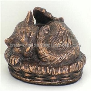 Angelic Cat Memorial Urne funéraire en bronze "par Brassworld Inde Fournitures funéraires - Product Image 1