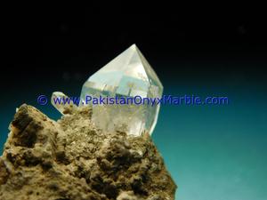 Diamants hermiques de qualité supérieure, FLUORESCENT, huile minérale, PAKISTAN, DOUBLE extrémité - Product Image 2