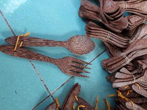 ช้อนส้อมและสลัดมะพร้าวธรรมชาติ,ที่คีบมะพร้าวไม้และที่ตักมะพร้าว - Product Image 4
