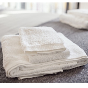 Toalla de baño de algodón ecológica de buena calidad con capucha absorbente para uso en Spa doméstico para niños proveedor indio logotipo personalizado tejido - Product Image 4